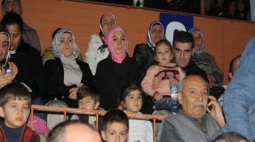 900 konuta 9 bin kişi başvurdu