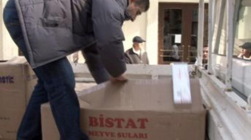 Meşrubat kolilerinde 15 bin paket ka&ccedil;ak sigara &ccedil;ıktı