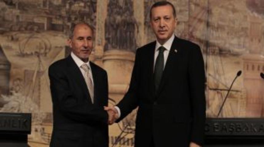 Başbakan Erdoğan&rsquo;dan Esad&rsquo;a: Tarih diktat&ouml;rleri affetmemiştir