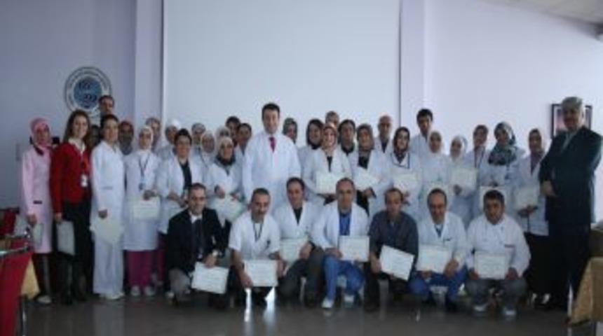 &Ouml;zel Şifa Hastanesi'nde kaliteli birim sorumluları &ouml;d&uuml;llendirdi