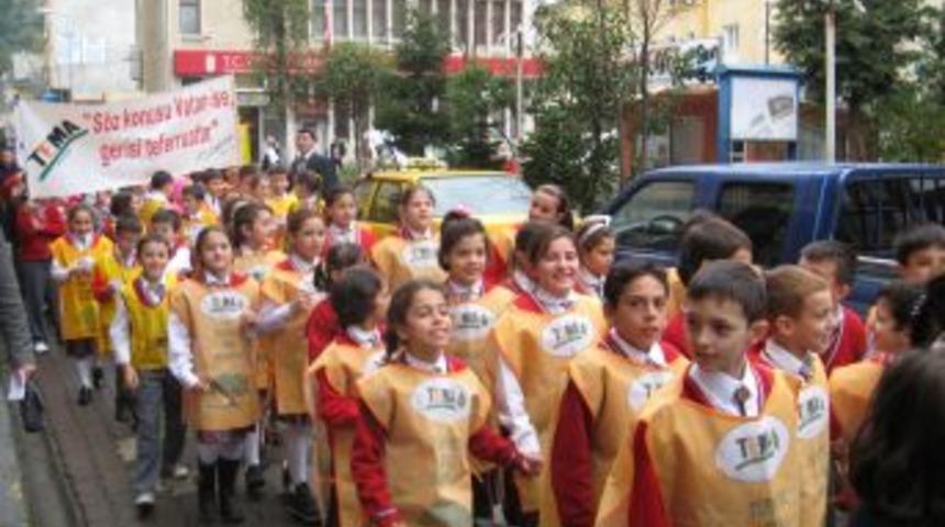 Erozyona karşı &ldquo;Toprağa Saygı Y&uuml;r&uuml;y&uuml;ş&uuml;&rdquo;