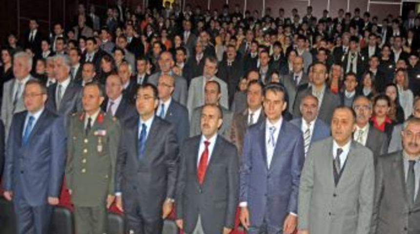 Diyarbakır&rsquo;da &Ouml;ğretmenler G&uuml;n&uuml; t&ouml;reni