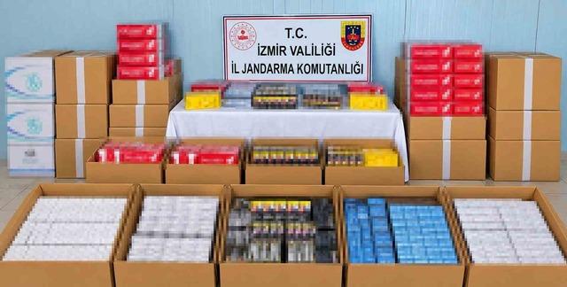 İzmir&rsquo;de jandarmadan uyuşturucu ve ka&ccedil;ak sigara operasyonu: 2 tutuklama 1