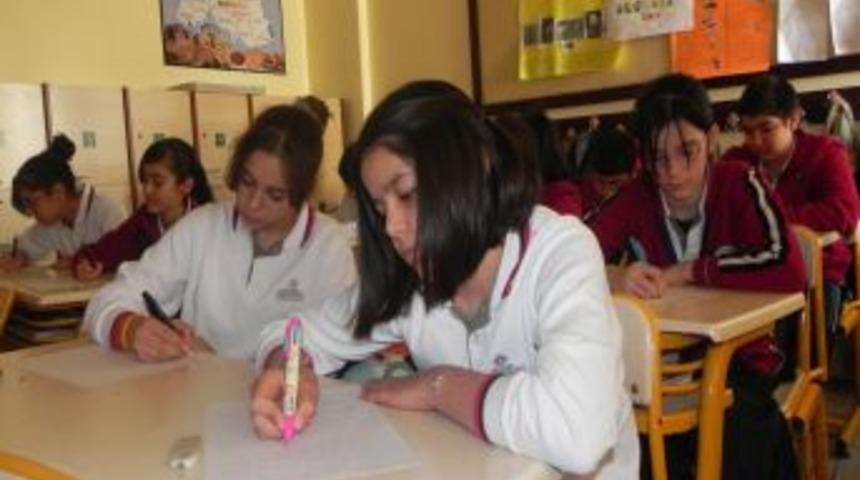 Van depreminde hayatını kaybeden öğretmenlere mektup yazdılar