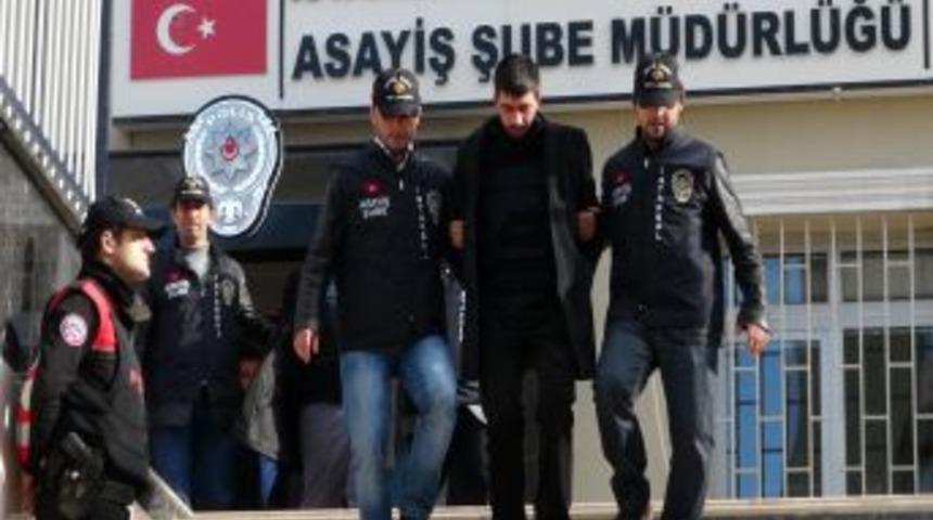 Hesaba itiraz cinayetinin zanlıları yakalandı