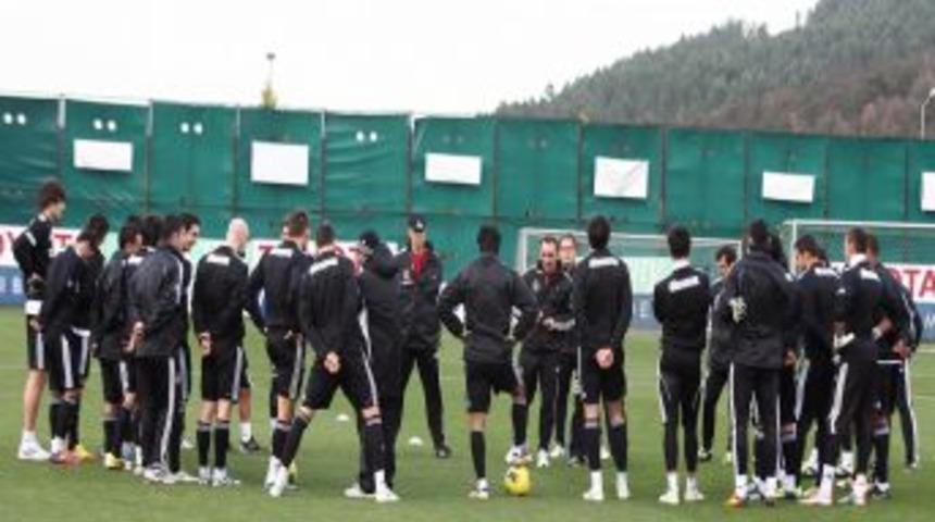 Beşiktaş'ta Almeida Samsun'a g&ouml;t&uuml;r&uuml;lmedi