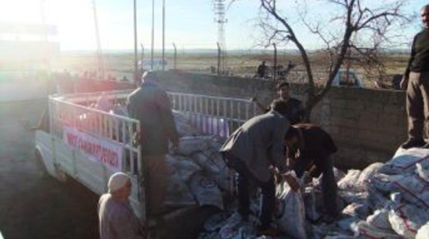 Suru&ccedil; Kaymakamlığı'ndan ihtiy&ccedil; sahibi &ouml;ğrencilere k&ouml;m&uuml;r yardımı