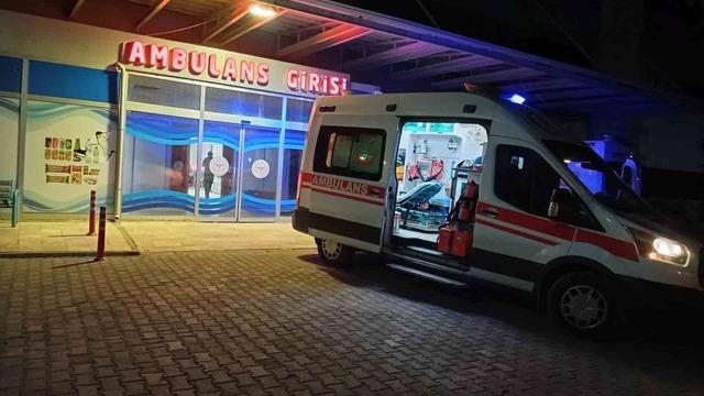 Çekici ile otomobil çarpıştı: 3 yaralı