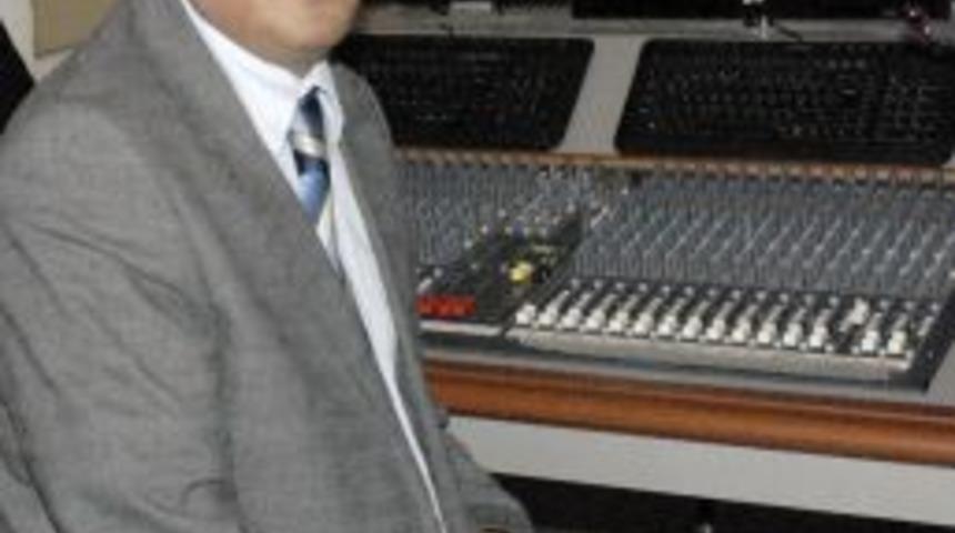 Medya okuryazarlığı dersi 12 yıl boyunca &ccedil;ocuklara mecburi verilmeli