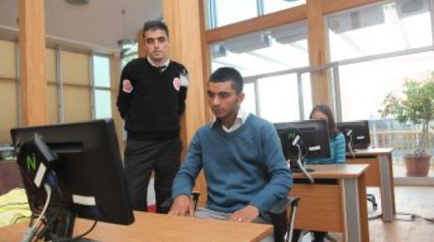 B&ouml;yle ceza dostlar başına&hellip;