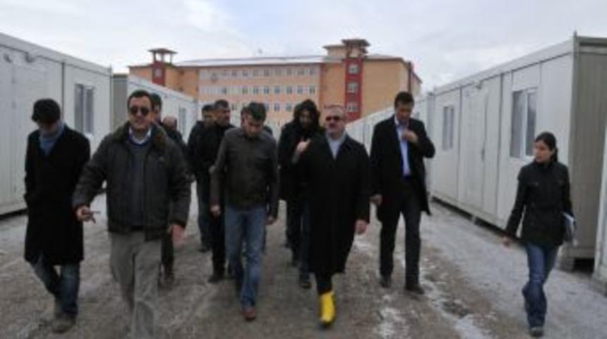 Karaloğlu: Depremzedeler aralık sonunda konteynerlere yerleştirilecek