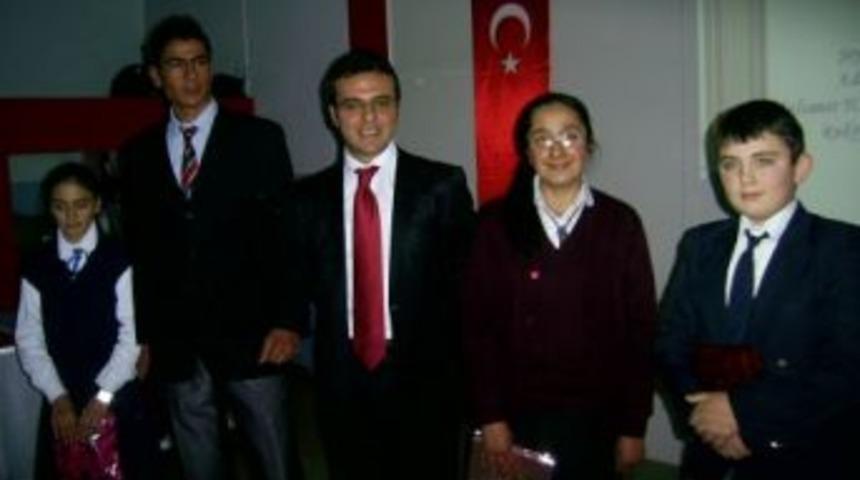 Kağızman'da 24 kasım &Ouml;ğretmenler g&uuml;n&uuml;