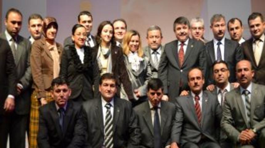 Saruhanlı AK Parti İl&ccedil;e Başkanlığına Fahrettin Ay&ccedil;i&ccedil;ek se&ccedil;ildi