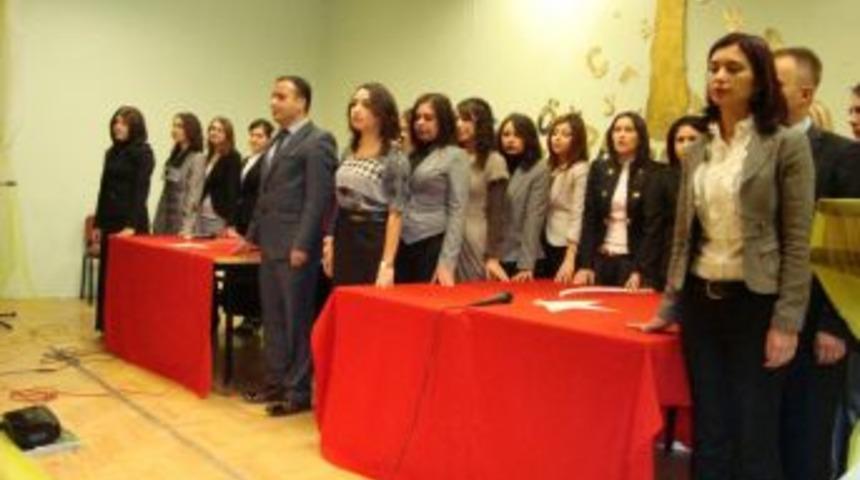 Alaplı'da &Ouml;ğretmenler G&uuml;n&uuml;