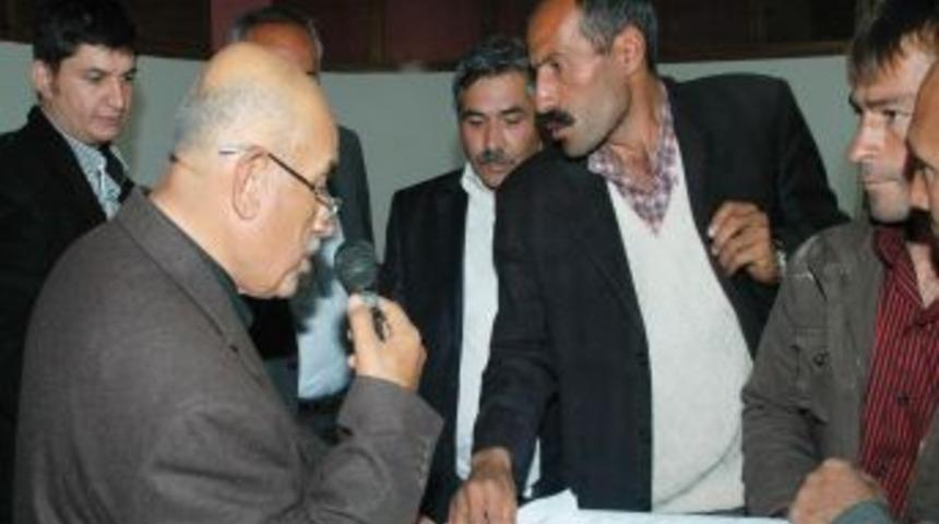 Birlik kongresinde gergin anlar yaşandı