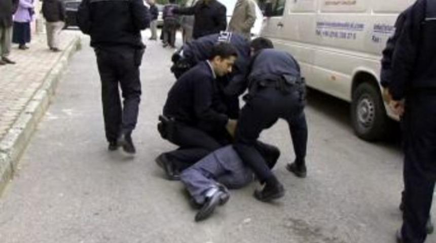 Binayı havaya u&ccedil;urmak istedi