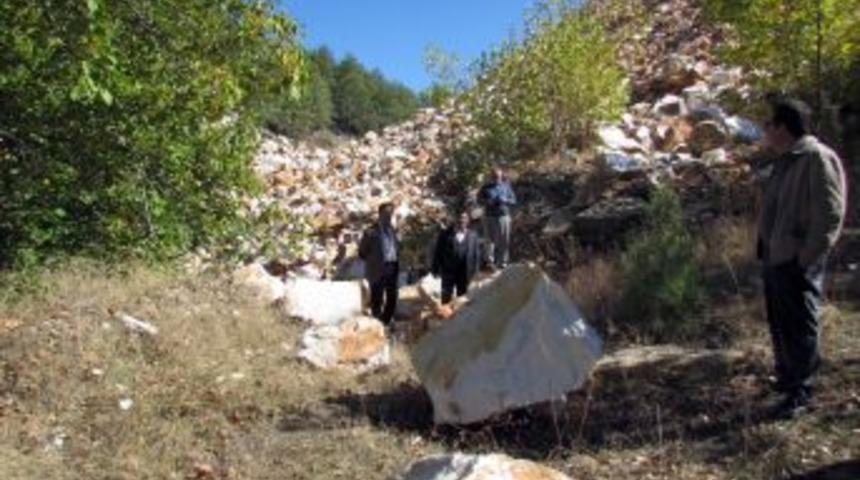 Muğla'da dereler atık toplama merkezi haline geldi