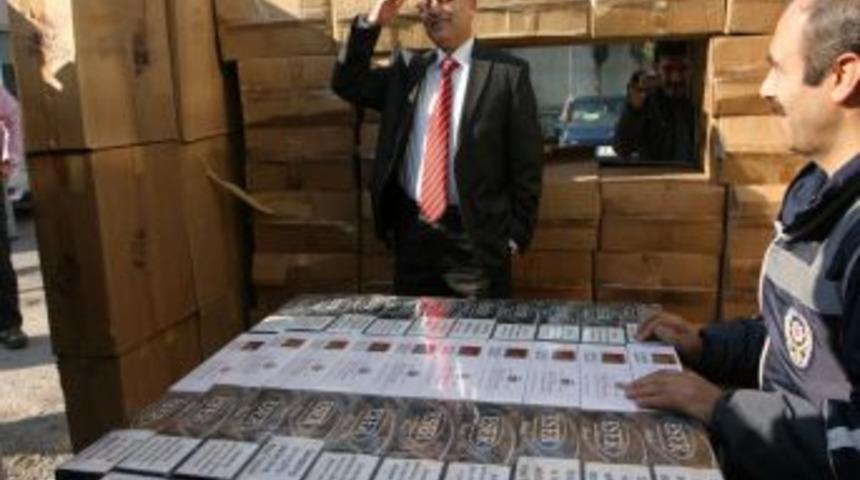 Polis sigara &ccedil;etesine bilgi sızdıran polisi yakaladı