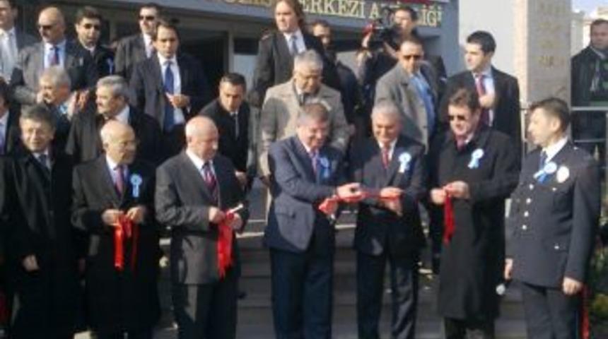 Bakan Şahin: İşkencenin tarih olduğu Türkiye’de polisin anlayışı da değişti