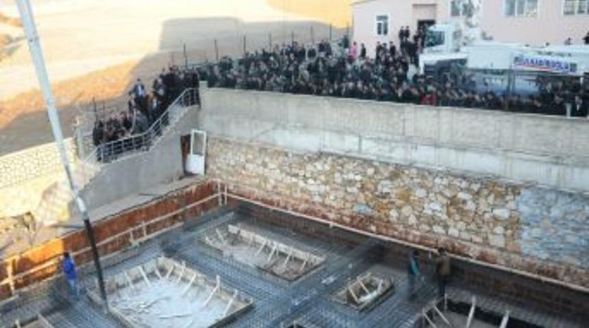 &Ouml;zel Bektaş Sungur Lisesi binasının yapımına başlandı