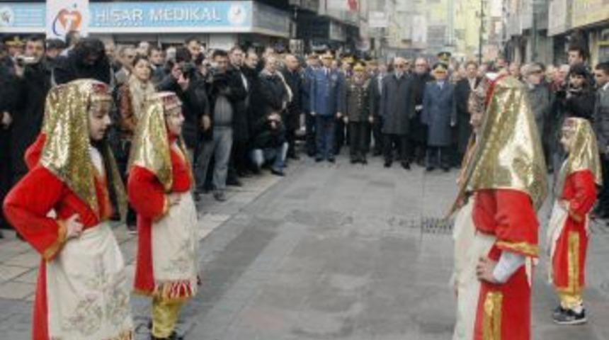 'Tornacının oğlunun cumhurun başına ge&ccedil;mesi Anadolu ihtilalinin başarısıdır'