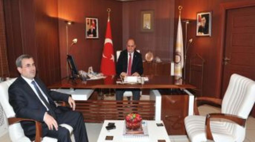 Emniyet Müdürü Kara, Belediye Başkanı Ayanoğlu’nu ziyaret etti