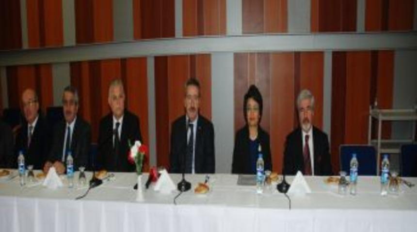 İzmir Valisi Kıra&ccedil;: T&uuml;rkiye d&uuml;nyaya artık farklı bir vizyonla bakıyor