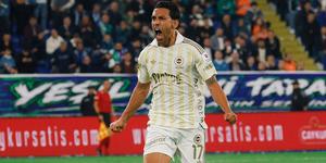 Fenerbah&ccedil;e'de o isim 11 sezondur S&uuml;per Lig'e imzasını atıyor!