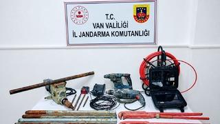 Van'da kaçak kazı yapanlar suçüstü yakalandı