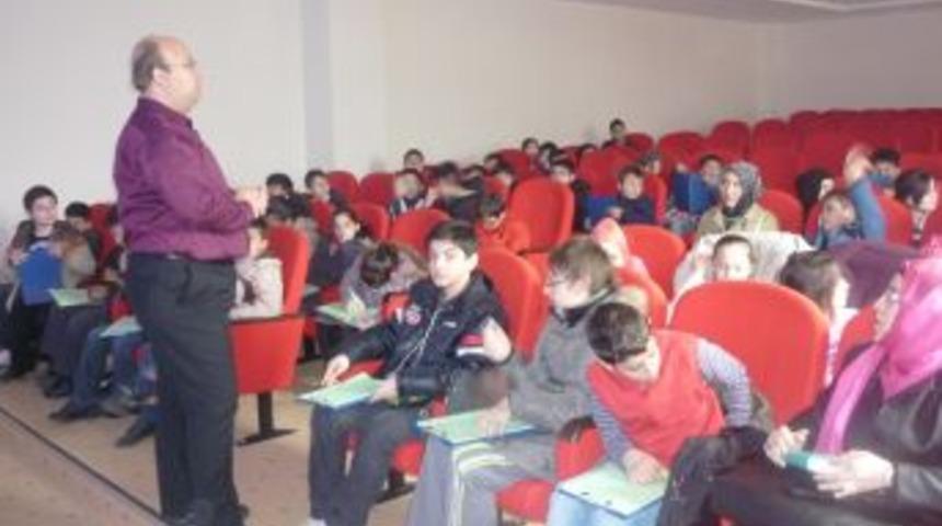 Zep &Ouml;ğrencileri Zirve &Uuml;niversitesi&rsquo;nde 'Nanoteknoloji&rsquo; dersi aldı