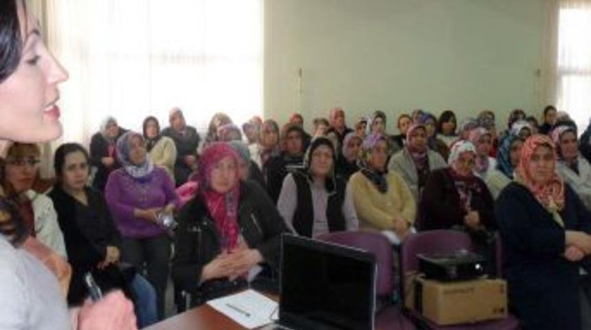 Karaca&ouml;renli kadınlara sağlık semineri verildi