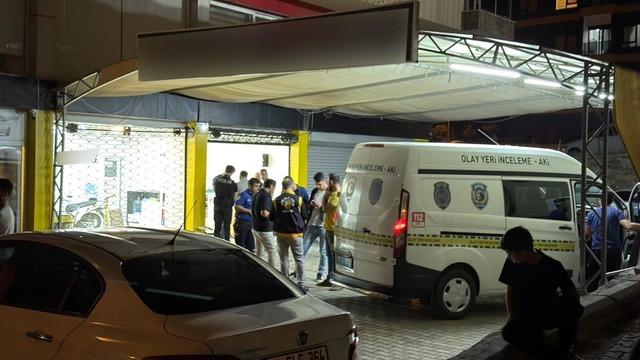 Antalya'da oto yıkamacıda silahlı kavga: 1 ölü, 2 yaralı
