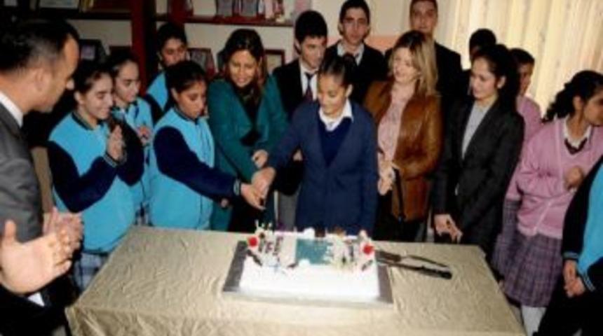 Vali eşi Turhan: Okuyan kızlar şiddete maruz kalmaz, &uuml;zerine kuma gelmez