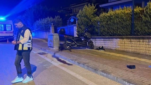 Kontrolden çıkarak trafoya çarpan motosiklet sürücüsü hayatını kaybetti 1