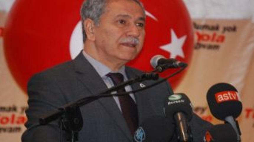 Arın&ccedil;: Bundan sonra varsa babayiğit darbe yapmayı aklından ge&ccedil;irsin bakalım