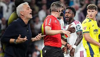 Vinicius hakemin &uuml;zerine y&uuml;r&uuml;d&uuml;! Mourinho'dan olay tepki