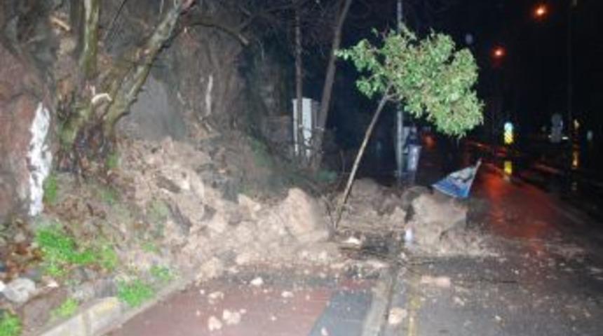 İzmir'de toprak kayması