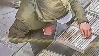 Sahte altınla kuyumcuyu oyaladı, bilekliği çalıp kaçtı