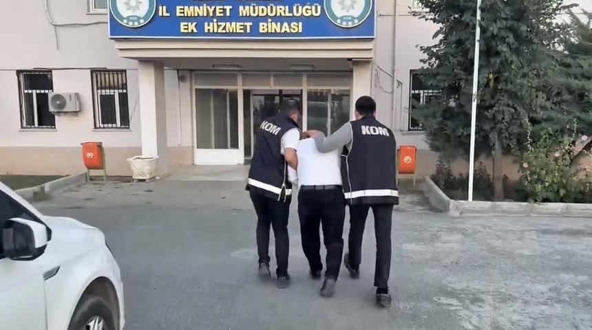 Iğdır&rsquo;da ka&ccedil;ak alkol ve sigara operasyonu