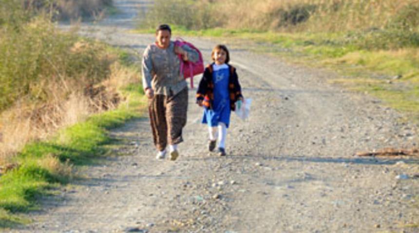 Kaymakam minik G&uuml;lizar'ı ikna edemedi!