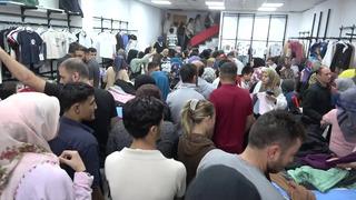 Son dakika: 'Ne alırsan 100 TL' Ge&ccedil;en yıl 50 TL'ydi: Yine izdiham &ccedil;ıktı