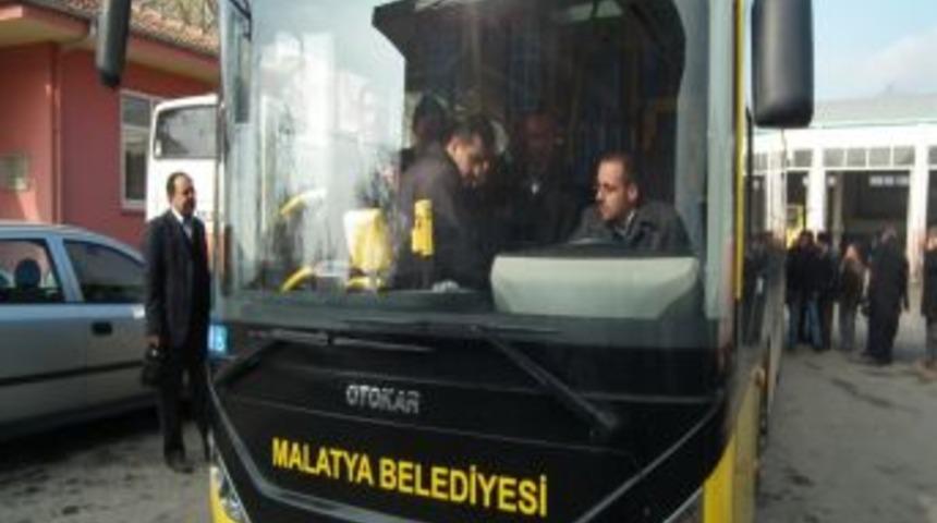 Malatya'da otob&uuml;s şof&ouml;rlerine yolcuyla iletişim dersi