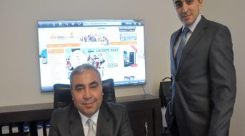 Oğlunun fikriyle e-mağazaya ge&ccedil;ti, cirosunu milyon dolarlara &ccedil;ıkardı