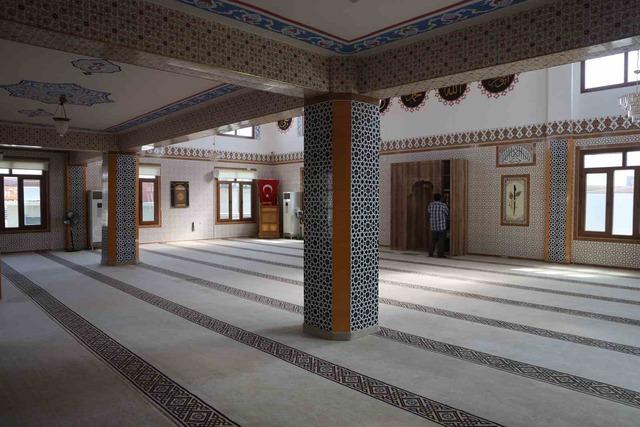 Asrın felaketinin ardından inşa edilen 137’nci cami ibadete açıldı 5