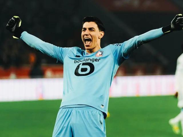 Berke &Ouml;zer herkesi geride bıraktı! Ligue 1'de zirveye &ccedil;ıktı