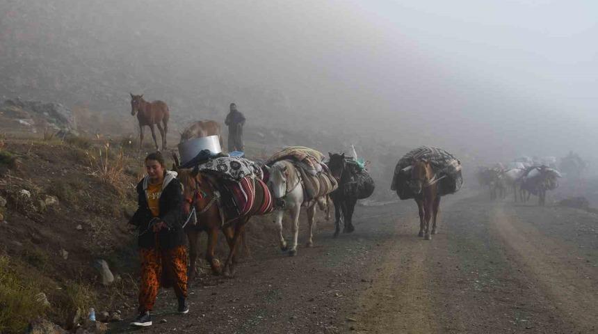 Soğuk etkisini g&ouml;sterdi, Şırnak&rsquo;ta g&ouml;&ccedil;erler yayladan ayrılmaya başladı