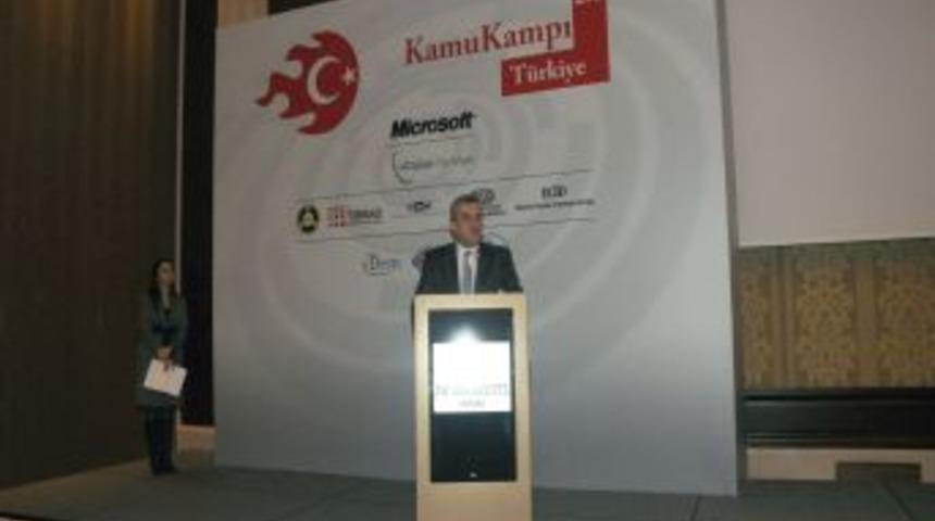 Teknoloji Bakan Yardımcısı: İnternet, hava ve su kadar &ouml;nemli oldu