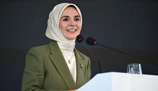 Bakan G&ouml;ktaş'tan D&uuml;nya Kız &Ccedil;ocukları G&uuml;n&uuml; mesajı: "Elinizden tutmaya devam edeceğiz"