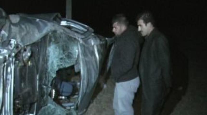 Şanlıurfa'da Kaza: 2 &ouml;l&uuml; 8 yaralı