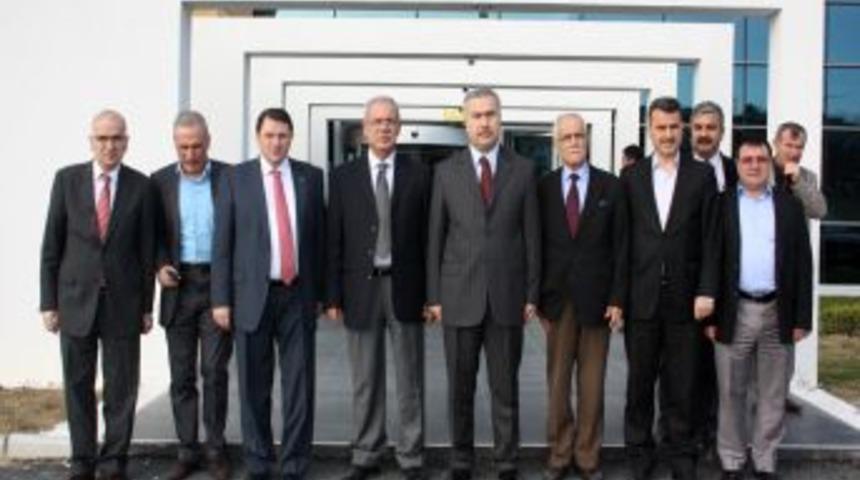 Milletvekili Demir, Samsun SMMMO&rsquo;yu ziyaret etti